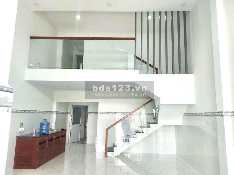 Bán nhà sổ riêng Bình Phước, 2 phòng ngủ, liên hệ 0769028652