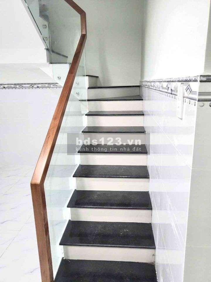 Bán nhà sổ riêng Bình Phước, 2 phòng ngủ, liên hệ 0769028652