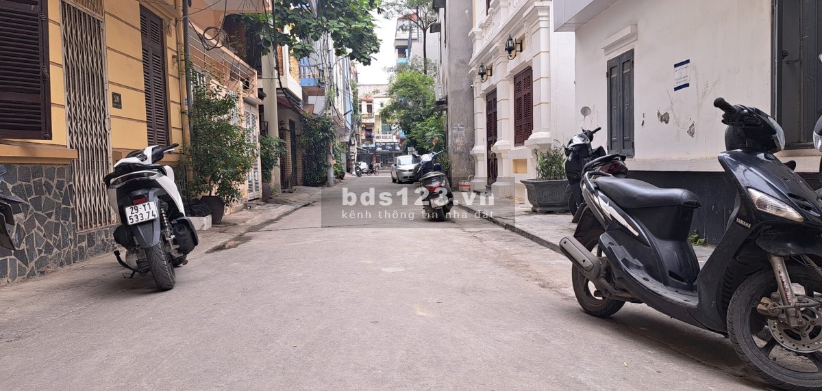 Bán nhà riêng phố Lê Lợi, ô tô tránh kinh doanh, tặng toàn bộ nội thất, DT 40m², giá 6,3 tỷ