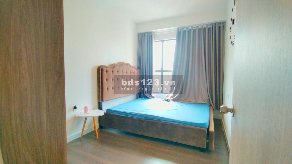 Kẹt tài chính cần bán gấp căn 3PN The Sun Avenue đầy đủ nội thất. Giá 5.3 tỷ.LH: 0901.858.818 Mr Hải