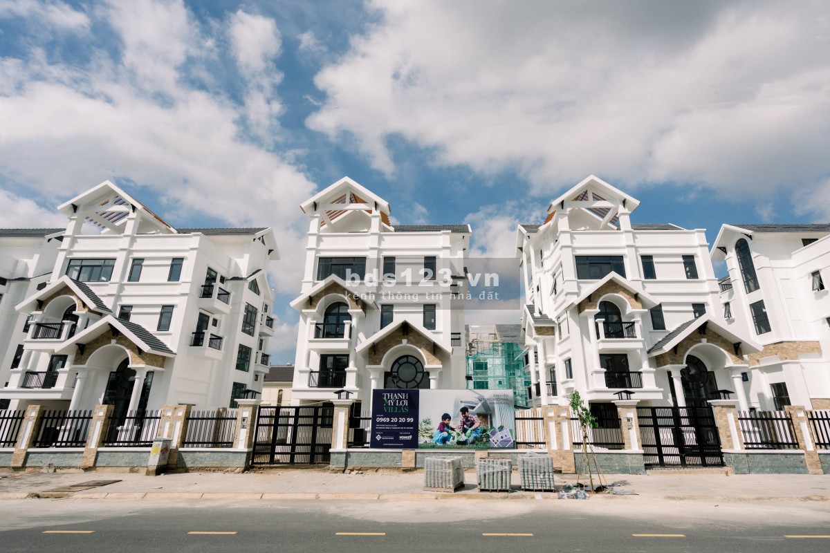 Bán nhanh nhà biệt thự Thạnh Mỹ Lợi, căn góc DT 400m², Đại lộ, giá 127 tỷ giảm còn 99 tỷ