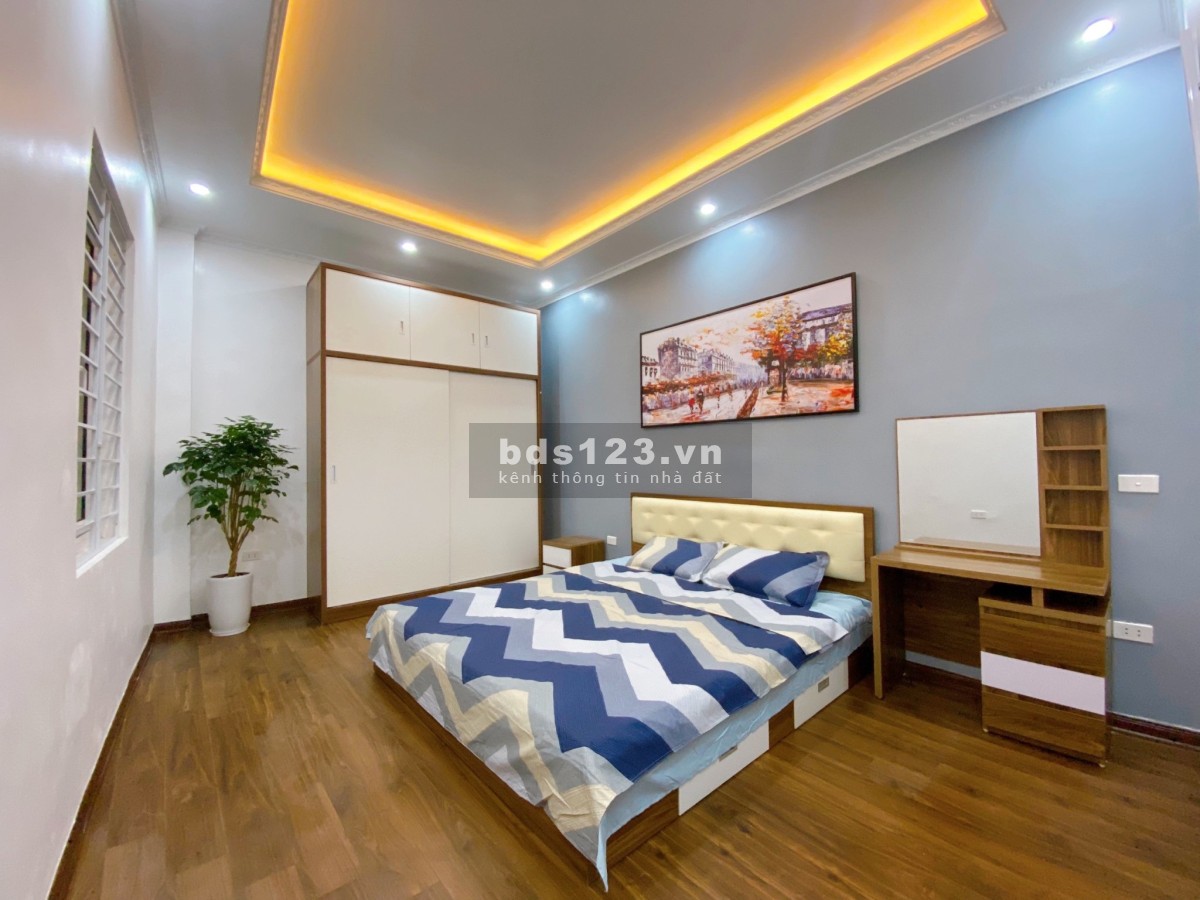 Bán nhà phố Láng Hạ, ngõ thông, nhà mới, tặng nội thất, 4.65 tỷ