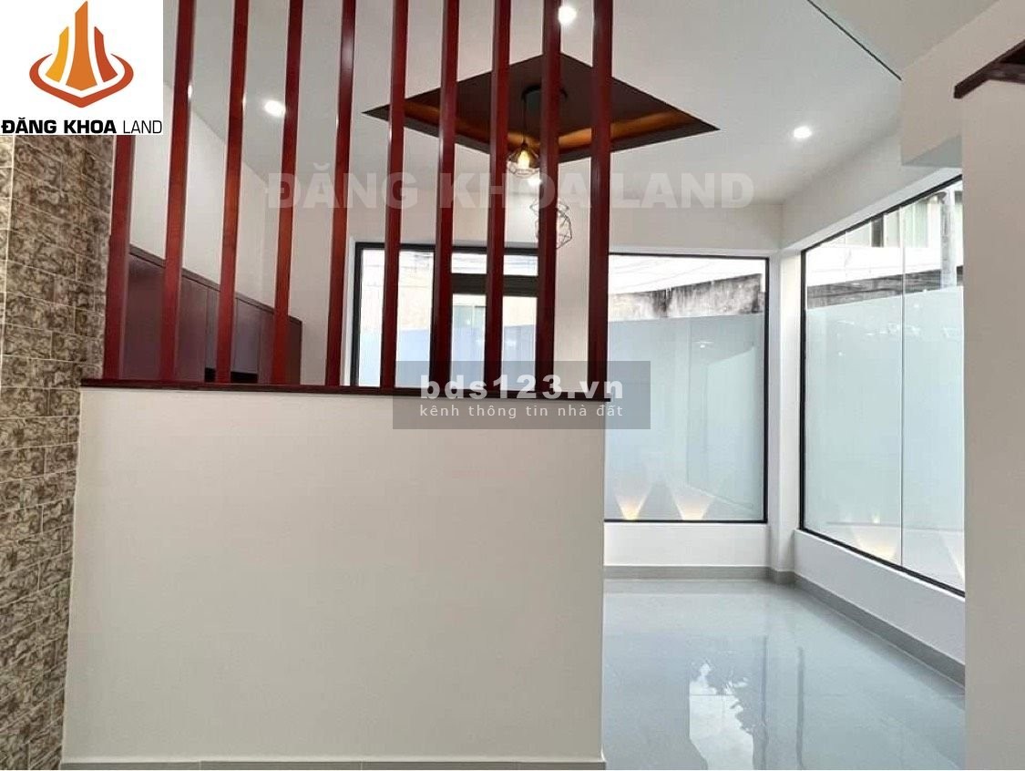 Bán nhà 1 mặt tiền đường phường Bình Thọ, vip nhất Thủ Đức sát Vincom kinh doanh khá tốt