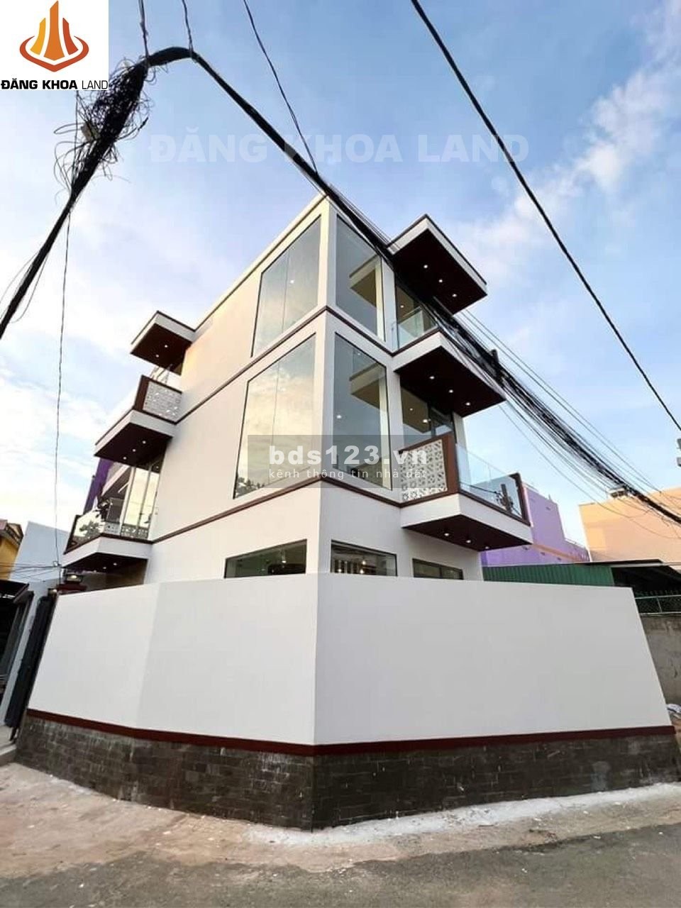 Bán nhà 1 mặt tiền đường phường Bình Thọ, vip nhất Thủ Đức sát Vincom kinh doanh khá tốt