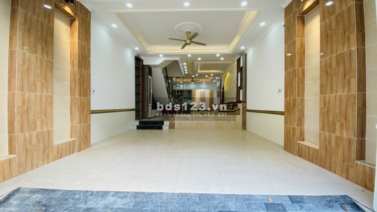 Bán nhà Nhà Bè khu Anh Tuấn Green Riverside. DT 5,2 x 15,5m, 3 lầu x 4 PN, Huỳnh tấn Phát