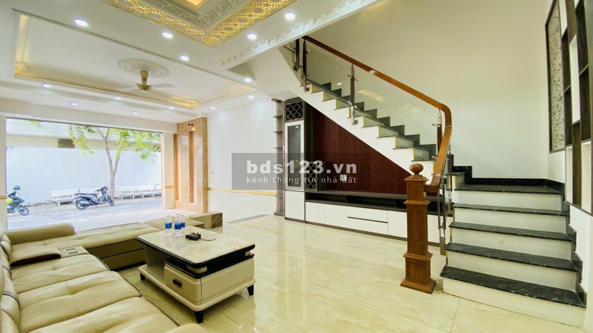 Bán nhà Nhà Bè khu Anh Tuấn Green Riverside. DT 5,2 x 15,5m, 3 lầu x 4 PN, Huỳnh tấn Phát
