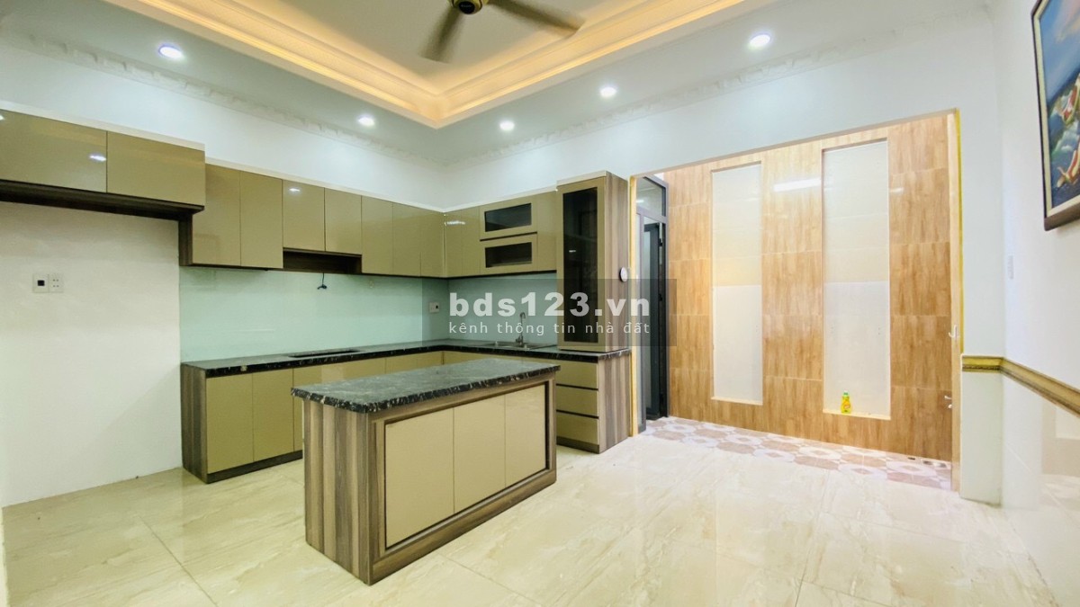 Bán nhà Nhà Bè khu Anh Tuấn Green Riverside. DT 5,2 x 15,5m, 3 lầu x 4 PN, Huỳnh tấn Phát