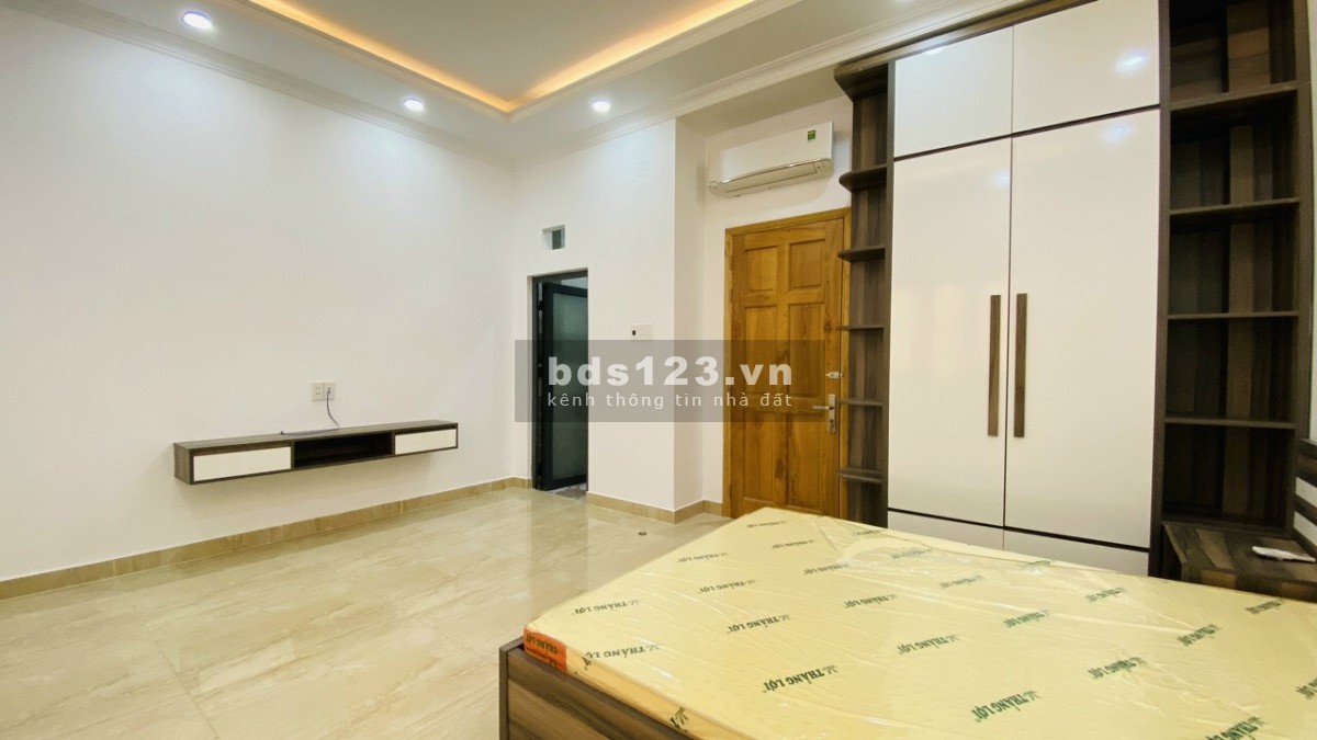 Bán nhà Nhà Bè khu Anh Tuấn Green Riverside. DT 5,2 x 15,5m, 3 lầu x 4 PN, Huỳnh tấn Phát
