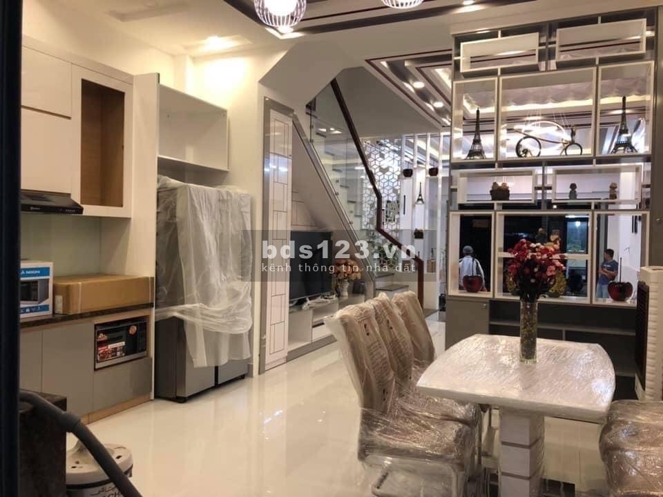 Nhà Mới Hiện Đại 5x16m 3 Lầu 4PN Gara Xe, 2552 Huỳnh tấn Phát 7,5 Tỷ