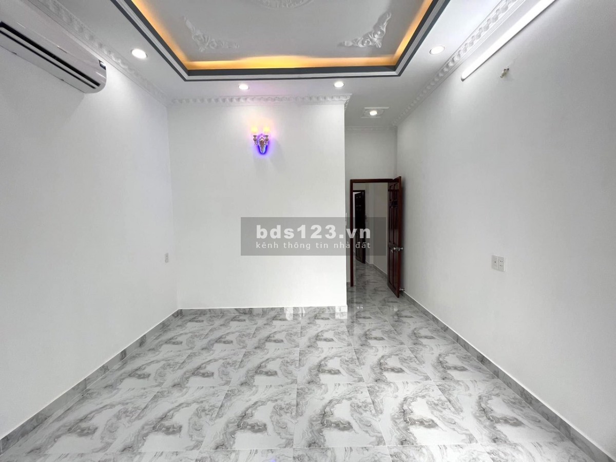 Nhà Mới 4x14m, 1 lầu 2PN 1886 Huỳnh Tấn Phát 4,2 Tỷ