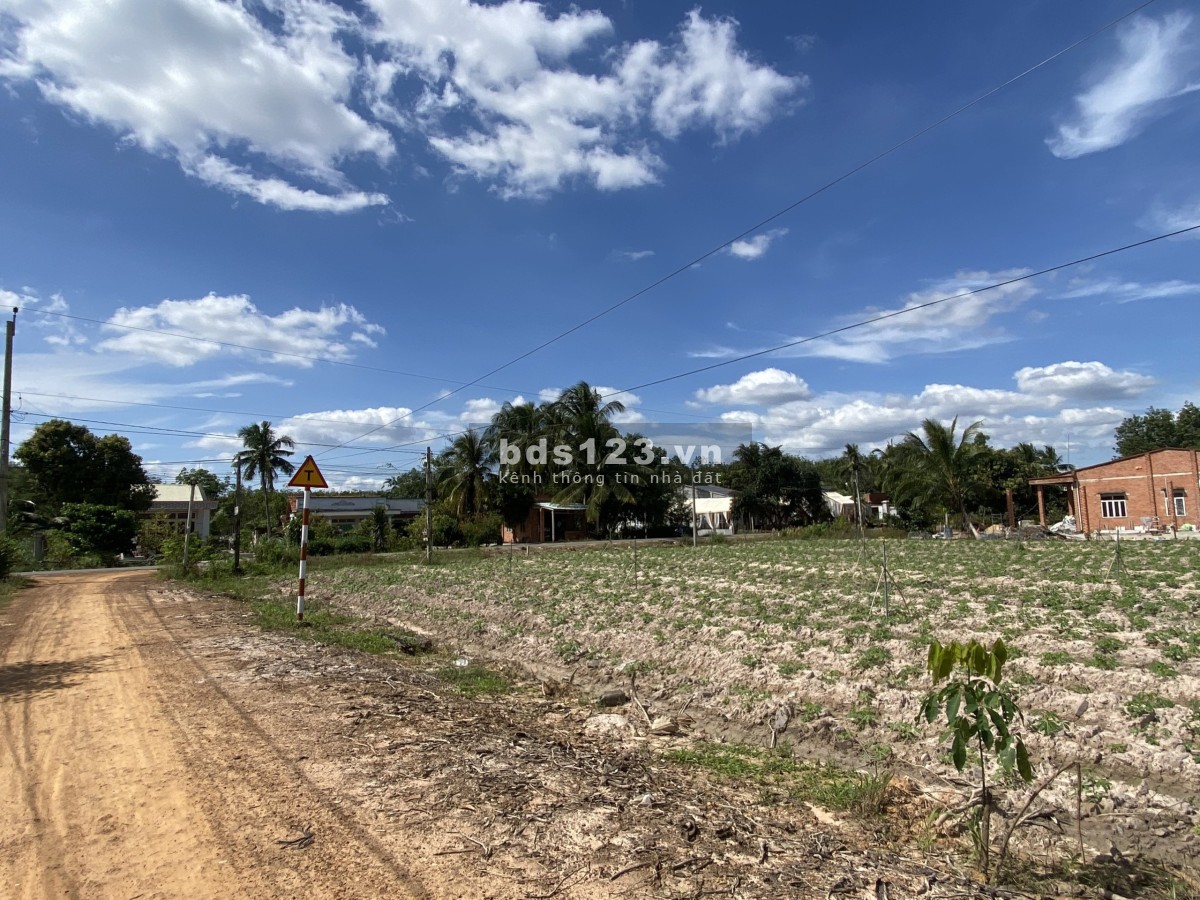 Bán lô đất sau lưng trường học ở tây ninh, giá chốt 500 triệu rẻ hơn thị trường 200 triệu