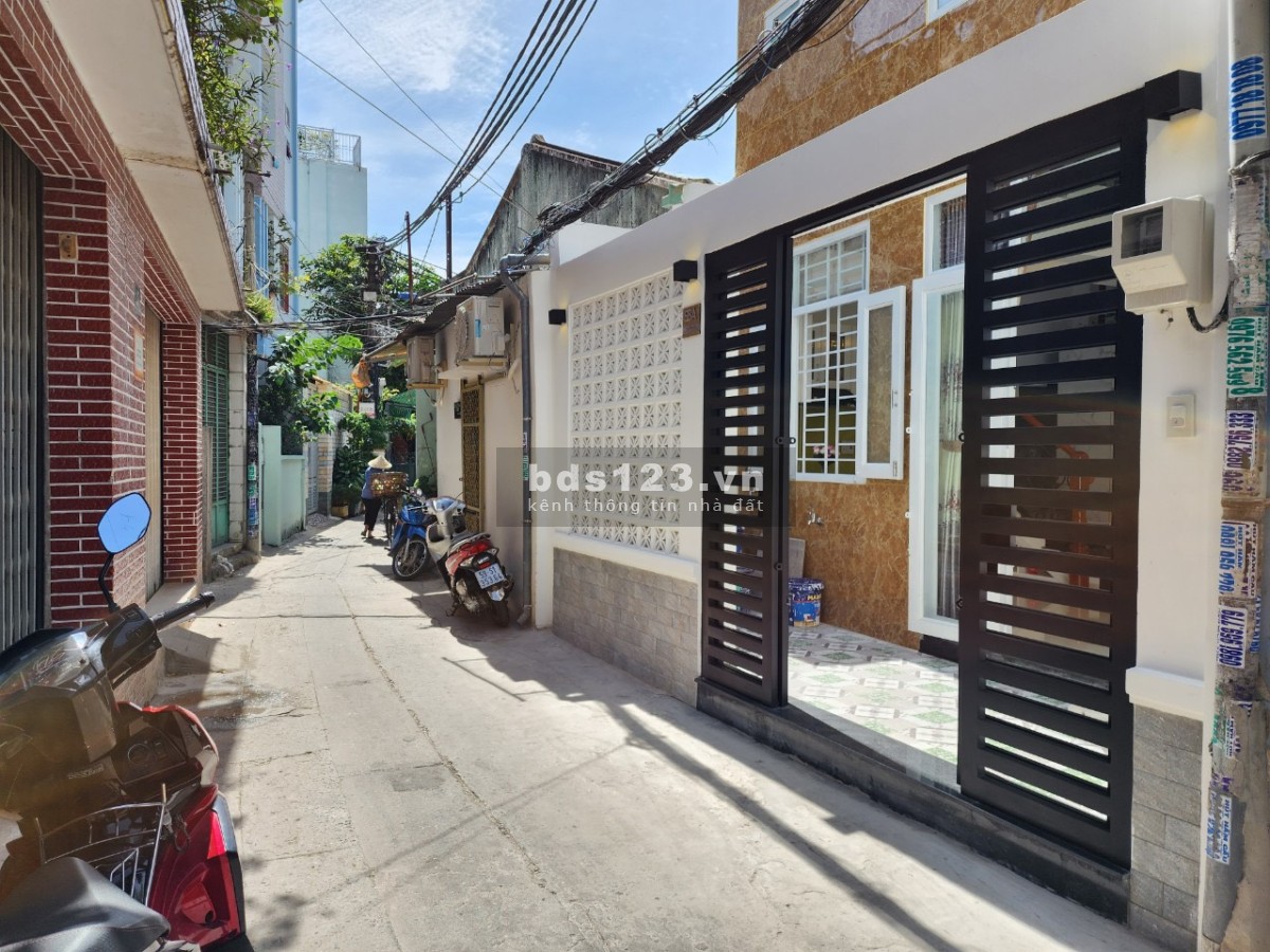 Nhà cần bán Mặt tiền Nguyễn Lâm, Phường 7, Phú Nhuận 33m2 3 lầu nhà mới