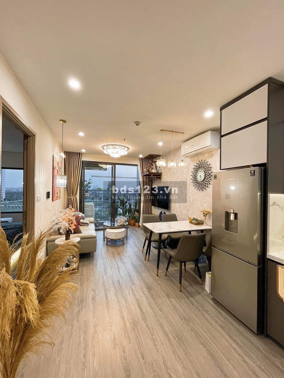 Rẻ nhất Vinhomes căn 3pn 2wc căn góc dt 80m2 giá chỉ 2.27 tỷ tặng đồ view bể bơi, lh 0976366513