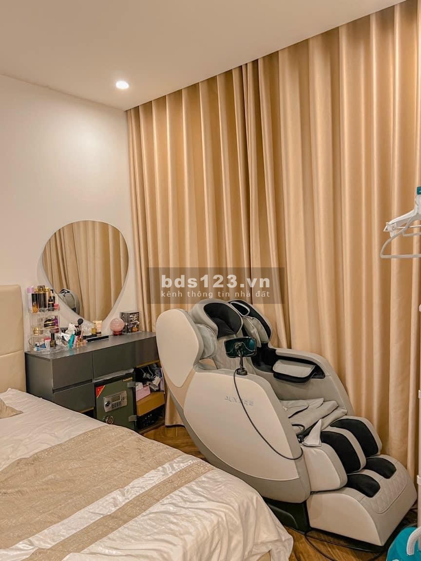 Siêu phẩm căn studio FULL ĐỦ ĐỒ TỪ A/Z view thoáng Hoa Hậu chỉ còn 890TR Vinhomes LH: 0987.767.788