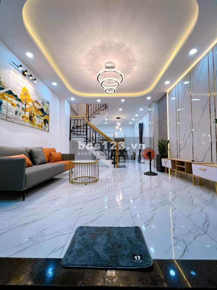 Bán nhà hẻm xe hơi tránh diện tích 85m² x 4 tầng, giá chỉ 8 tỷ nhỉnh