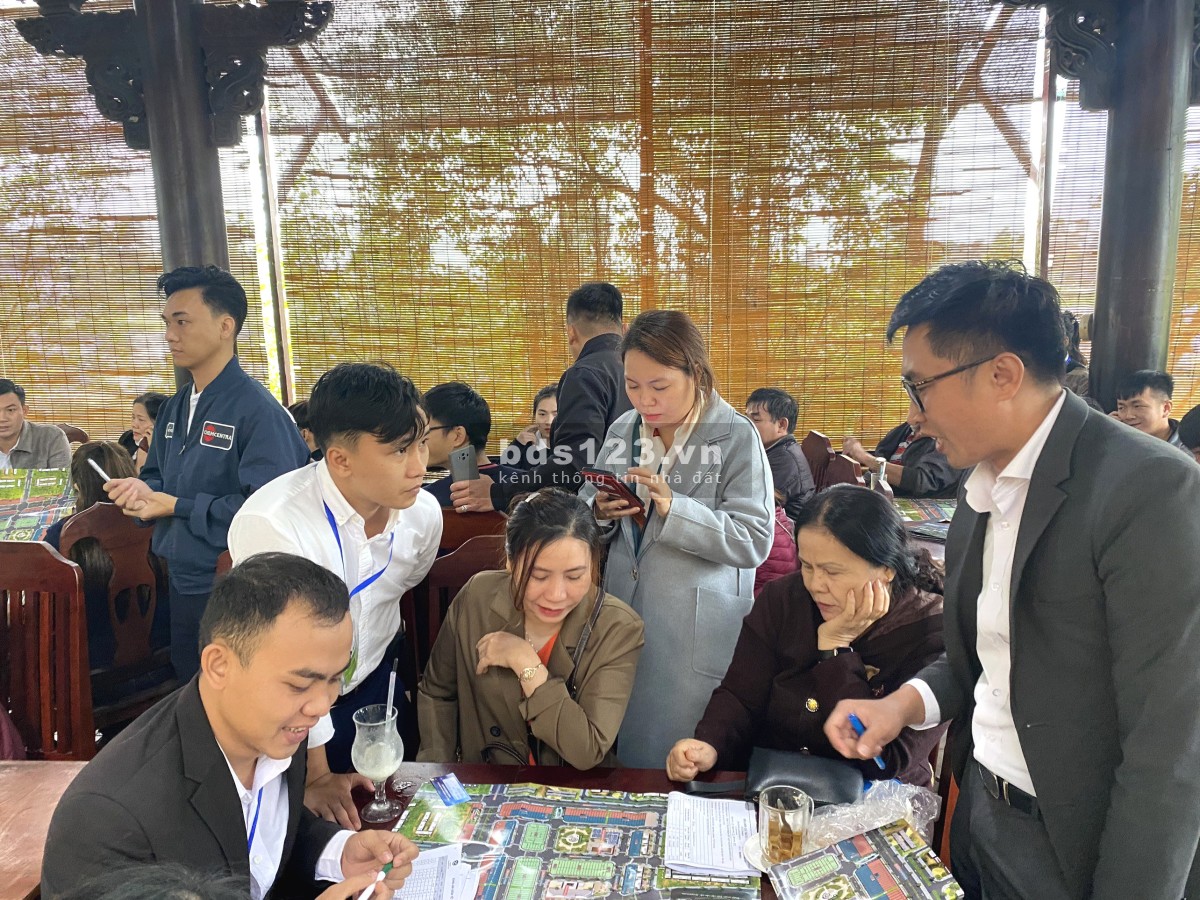 Mua vàng thì lỗ, mua thổ thì lời, bán đất đầu tư sinh lời, hỗ trợ vay
