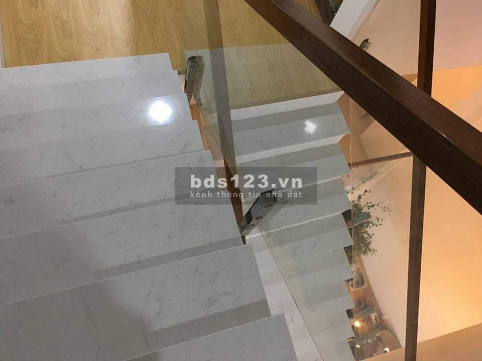 Sở hữu ngay siêu phẩm nhà 1 trệt 3 lầu mặt tiền khu dân cư có Sổ hồng riêng