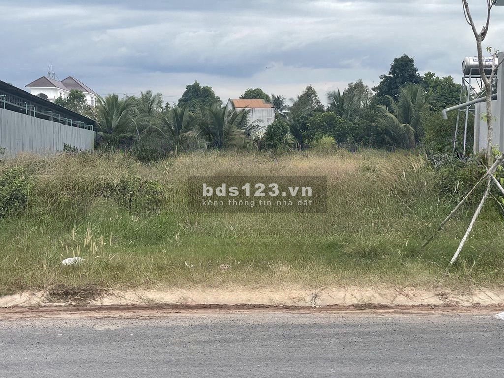 Bán lô đất 2 mặt tiền Tây Ninh, chợ, trường học vây quanh giá tốt