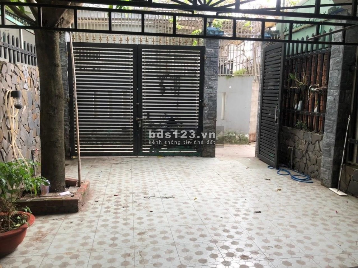Chủ ngộp nợ bán gấp nhà 4 tầng Bình Trưng Tây trung tâm Quận 2, DT 110m², giá 5,8 tỷ