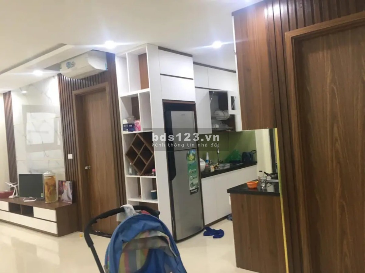 Chính chủ cho thuê căn hộ có sẵn nội thất cao cấp, vào ở được ngay