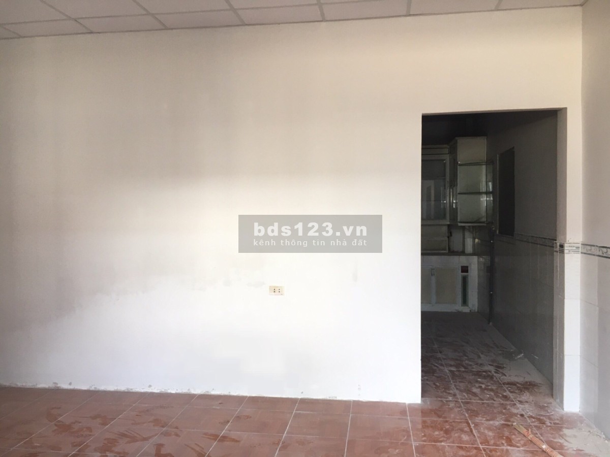 Cho thuê NHÀ gần Big C Dĩ An, 5TR CỌC 1 THÁNG , 2pn-1wc