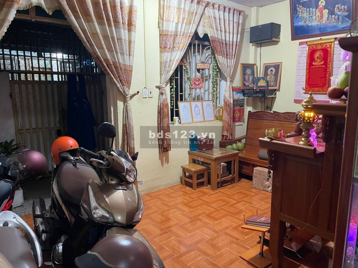 Cho thuê NHÀ gần Big C Dĩ An, 5TR CỌC 1 THÁNG , 2pn-1wc