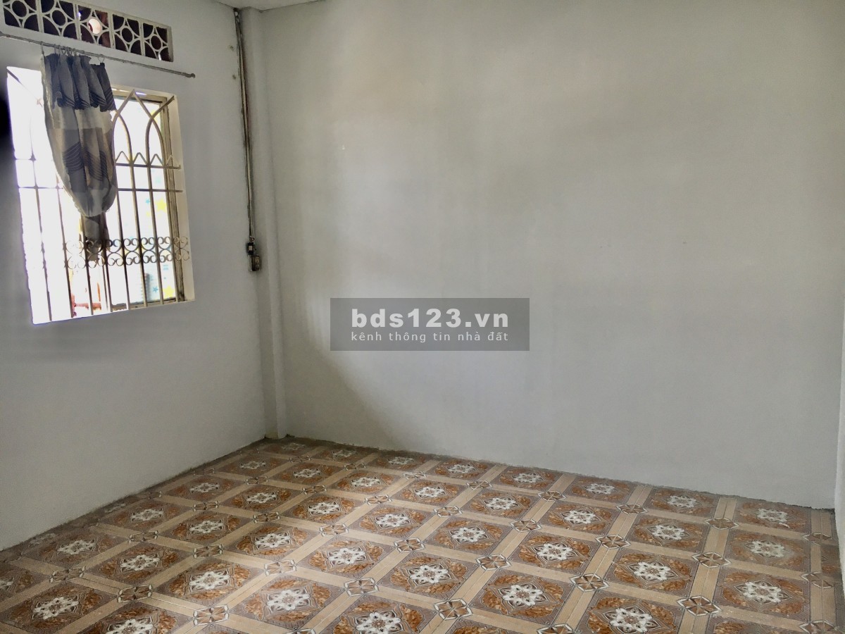 Cho thuê NHÀ gần Big C Dĩ An, 5TR CỌC 1 THÁNG , 2pn-1wc