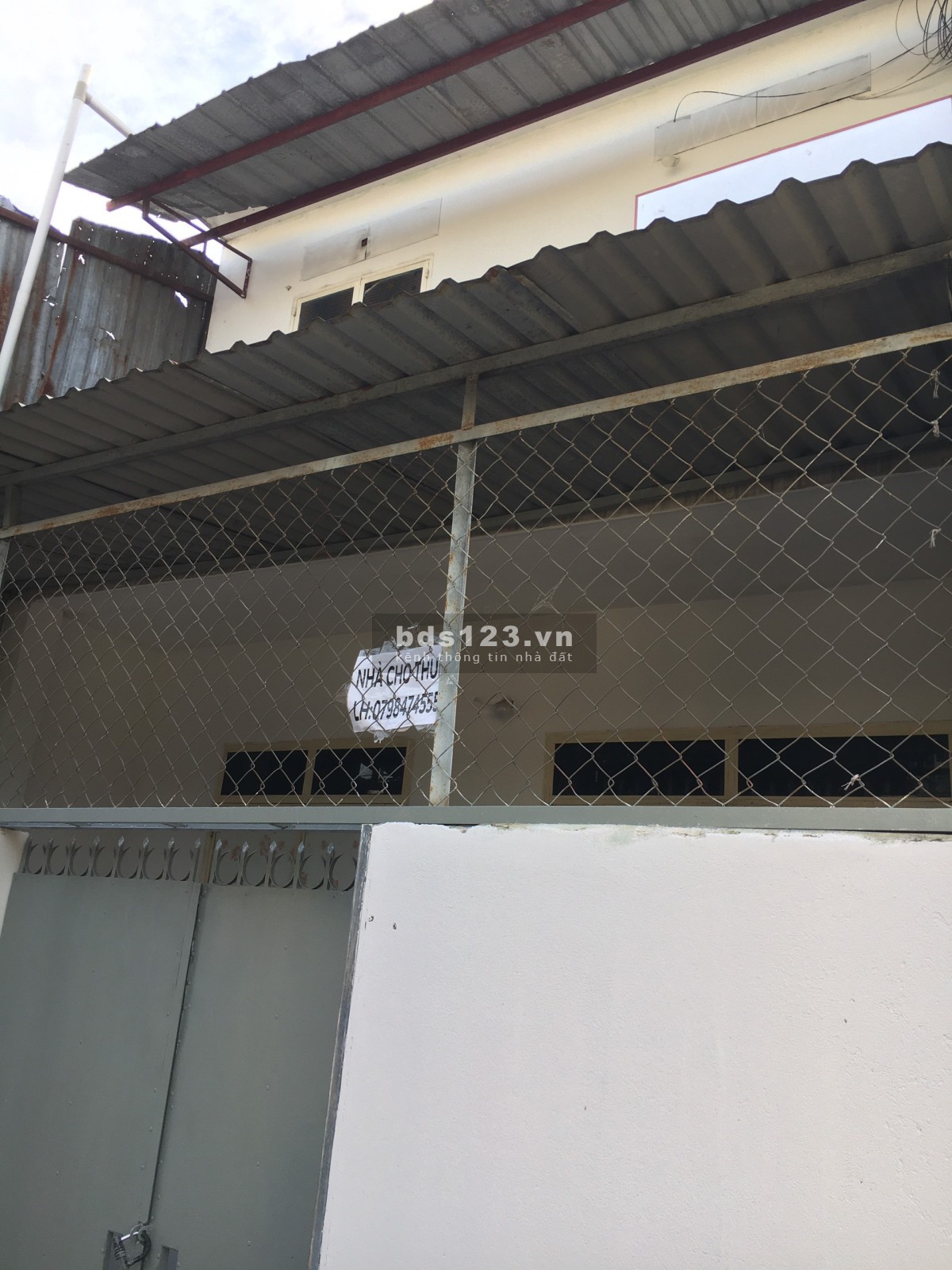 Cho thuê NHÀ gần Big C Dĩ An, 5TR CỌC 1 THÁNG , 2pn-1wc