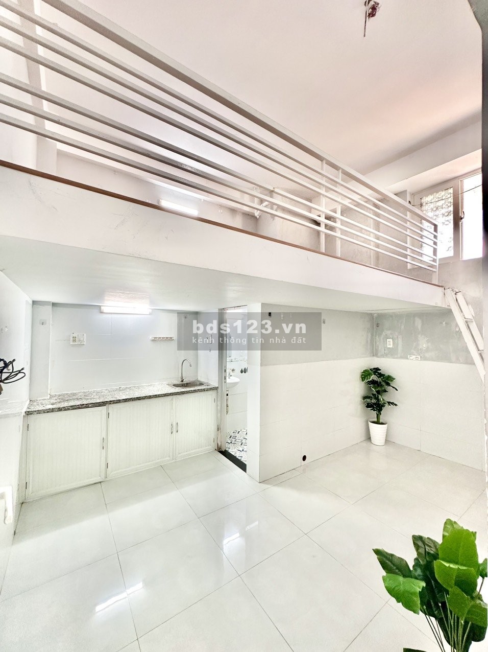 Cho thuê phòng Duplex không giới hạn người, xe, P13, Bình Thạnh