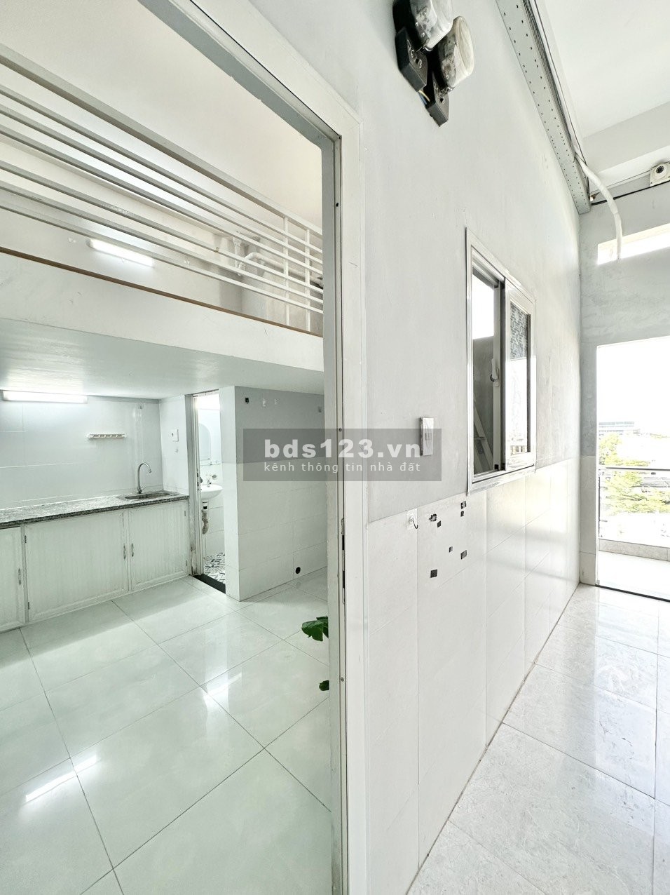Cho thuê phòng Duplex không giới hạn người, xe, P13, Bình Thạnh