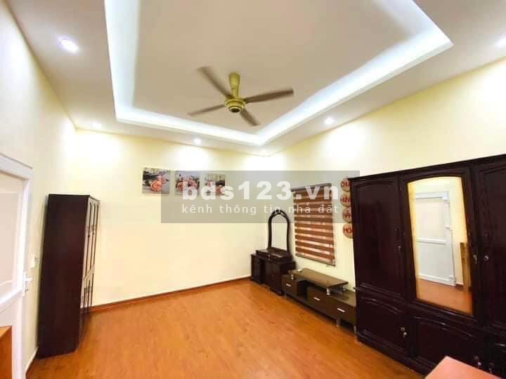 Bán nhà Hồ Đắc Di - TT Quận Đống Đa - Lô Góc 3 Mặt Thoáng - Tặng Full Nội Thất