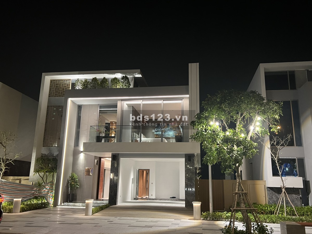 Biệt thự nghỉ dưỡng ngay bãi tắm du lịch Đà Nẵng, sổ hồng sở hữu lâu dài, hình thật 100%