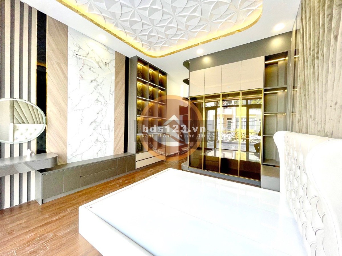 Bán nhà đẹp mới hoàn thiện hẻm xe hơi đường số, phường Tân Kiểng, Quận 7
