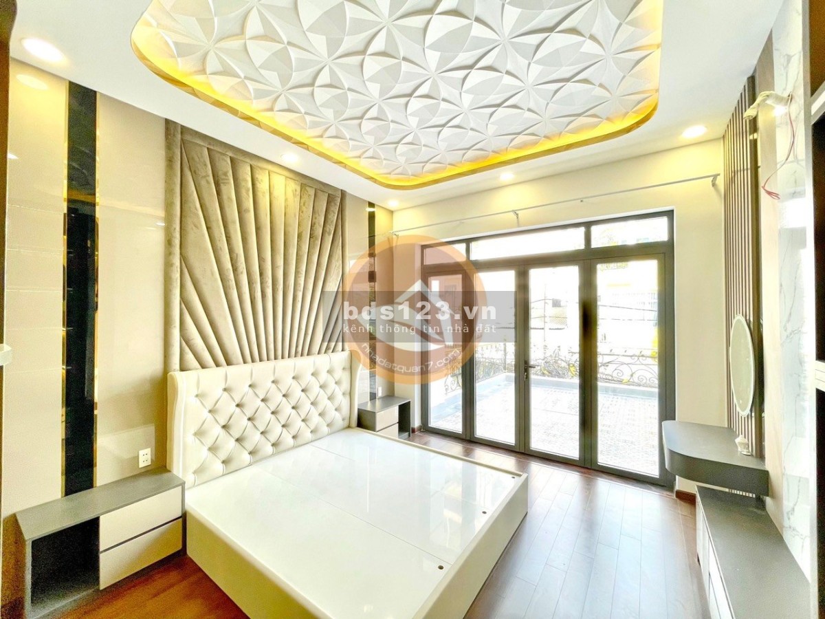 Bán nhà đẹp mới hoàn thiện hẻm xe hơi đường số, phường Tân Kiểng, Quận 7