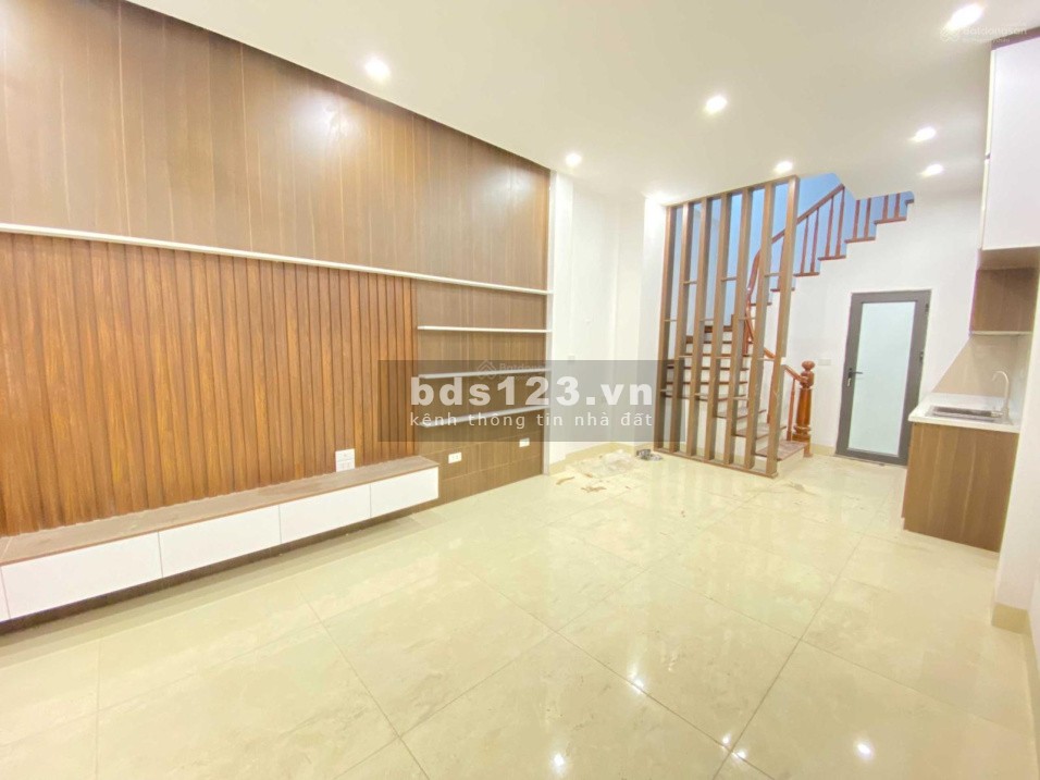 Bán nhà riêng Thụy Khuê, Tây Hồ mới tinh cực đẹp cách phố vài bước, sân để xe