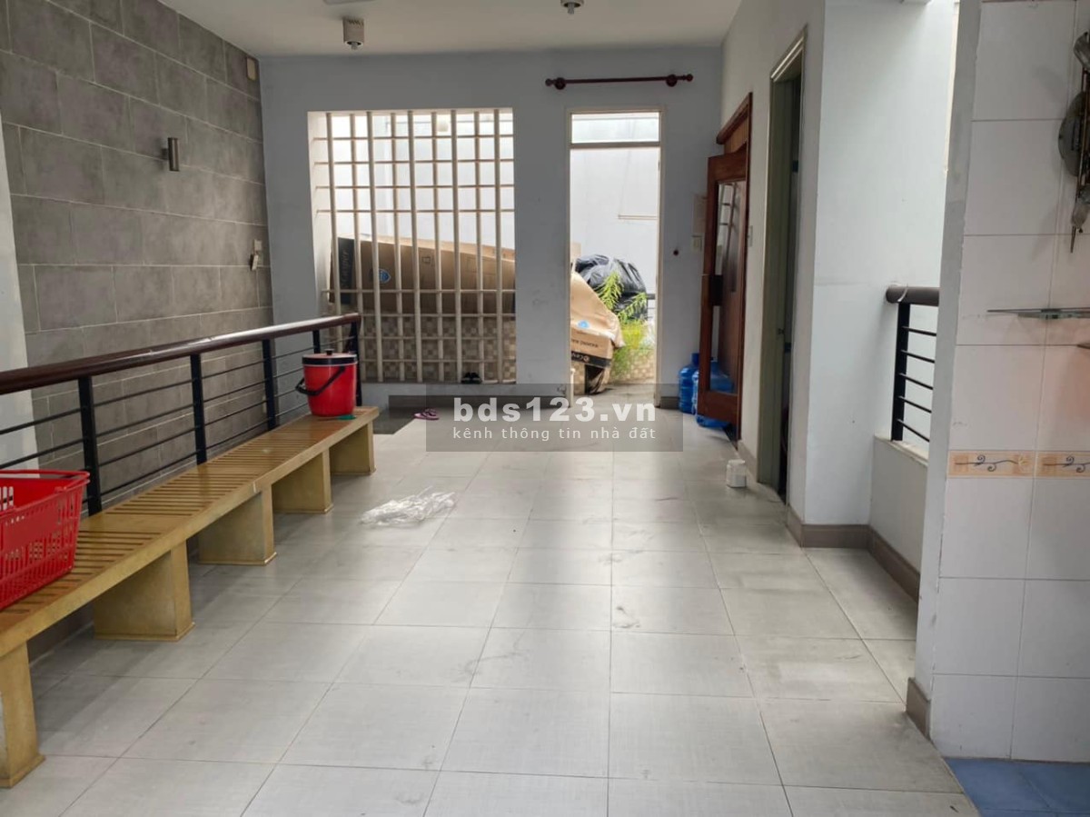 Bán nhà HXH thông Bùi Đình Tuý, chính chủ trang bìa, DT 105m², giá chỉ 10,5 tỷ