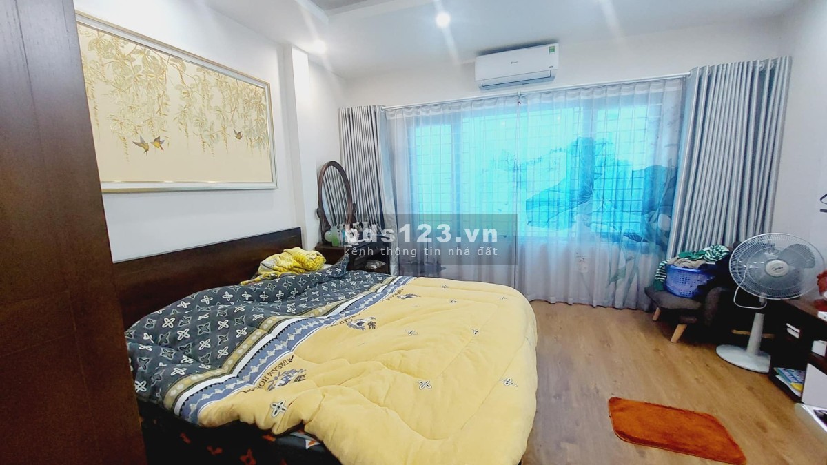 Nhà siêu đẹp 40m mặt phố hồ Trí Đức, ô tô tránh đỗ đậu, nội thất xịn xò tiện ích vô vàn