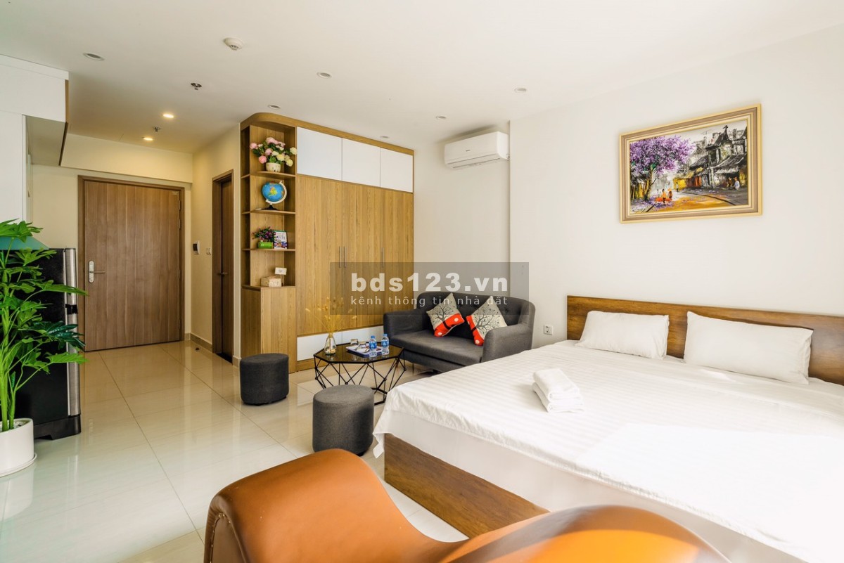 Bán gấp căn Studio 30m2, tầng trung, sổ đỏ trao tay, 1.2 tỷ bao phí