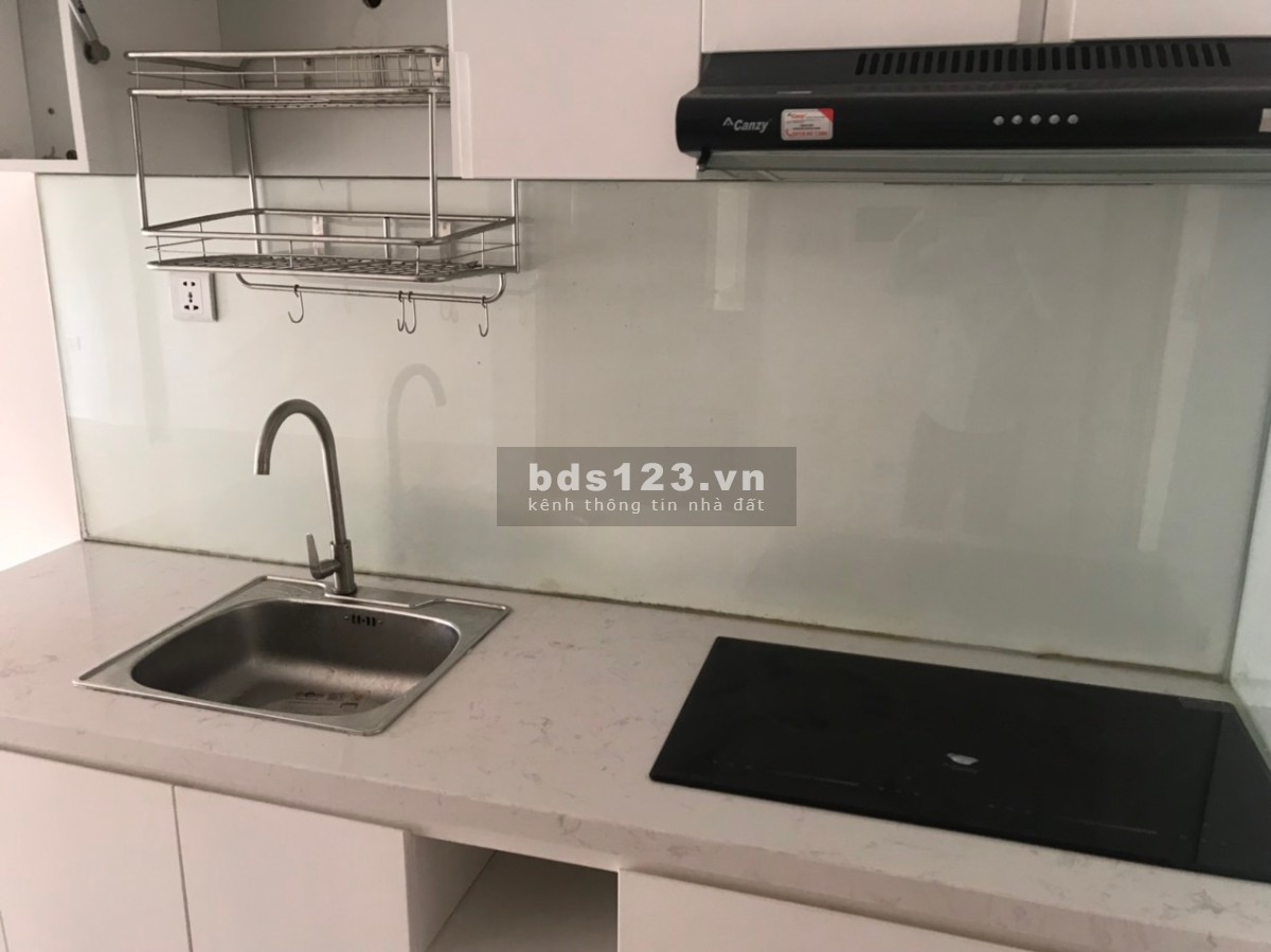 Cho thuê căn studio bếp rèm 4,5 tr Vinhomes Quận 9 - diện tích 32m2