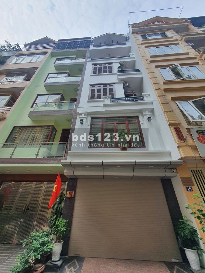 Bán nhà phân lô Lạc Trung, Hai Bà Trưng, ngõ rộng view thoáng, nội thất đẹp, kinh doanh văn phòng