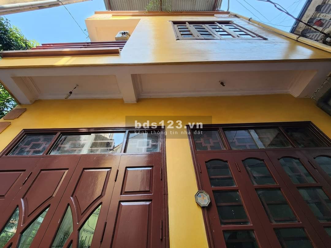 Oh….85m² nhà dân xây- ô tô ngay nhà - khu vực sáng - gần huyện ủy Bắc Từ Liêm - 3 thoáng, 3,75 tỷ