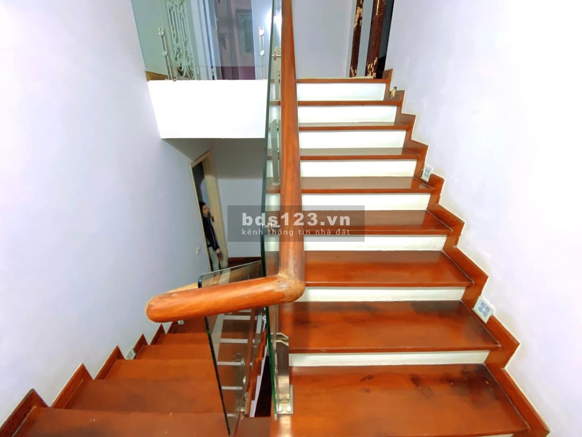 Biệt thự nhà vườn, 144m2, 5 tầng, mặt tiền 22m2, giá 23.5 tỷ
