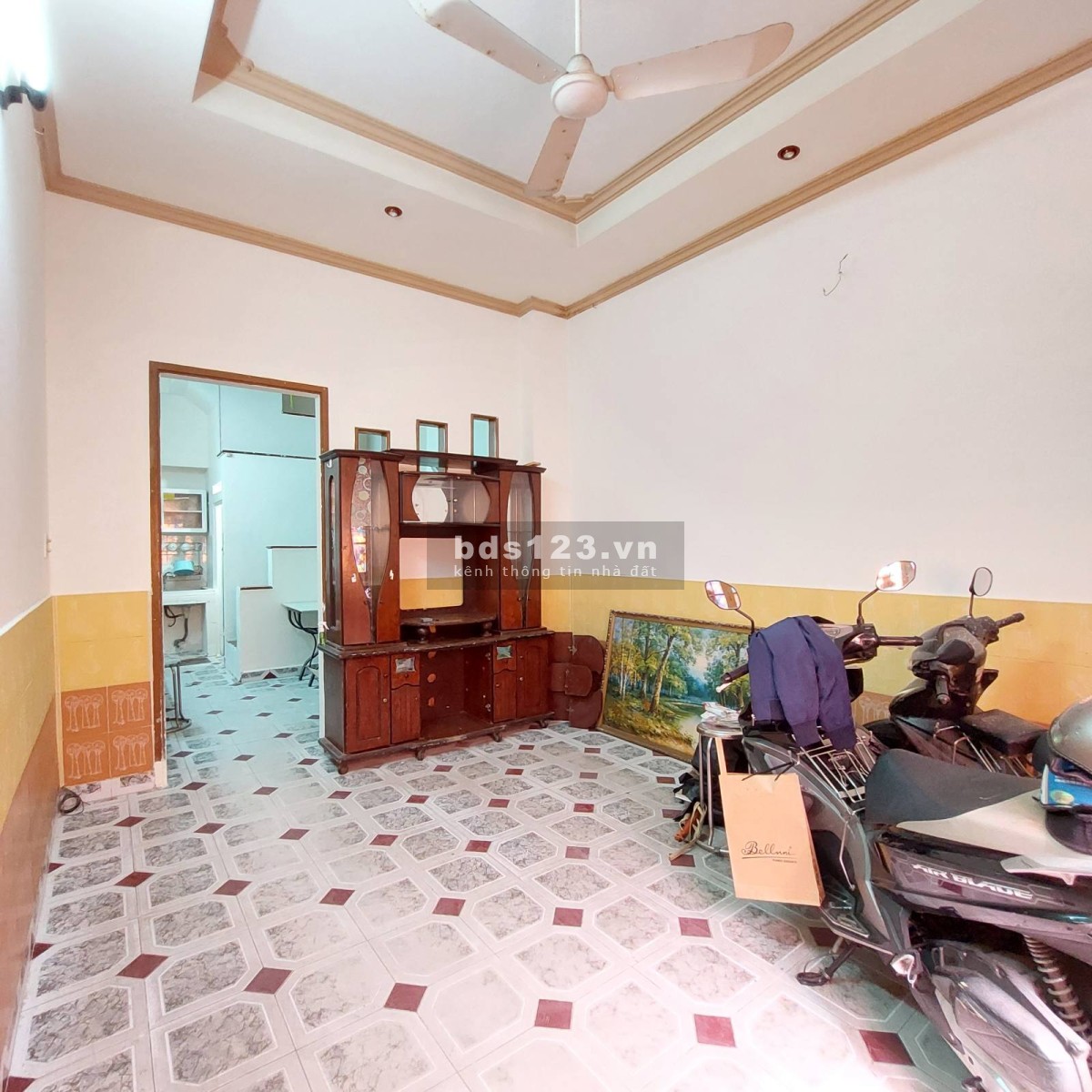 Chính chủ cho thuê nhà riêng 36m2 Tân Bình, 3 lầu, 4PN, 3WC, NTCB. Hẻm 4m thông Bắc Hải.