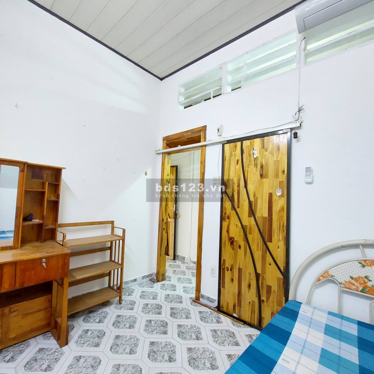Chính chủ cho thuê nhà riêng 36m2 Tân Bình, 3 lầu, 4PN, 3WC, NTCB. Hẻm 4m thông Bắc Hải.