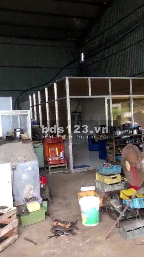 Cần Cho thuê kho - 2300m2 Quốc Lộ 1A, Bến Lức, Long An