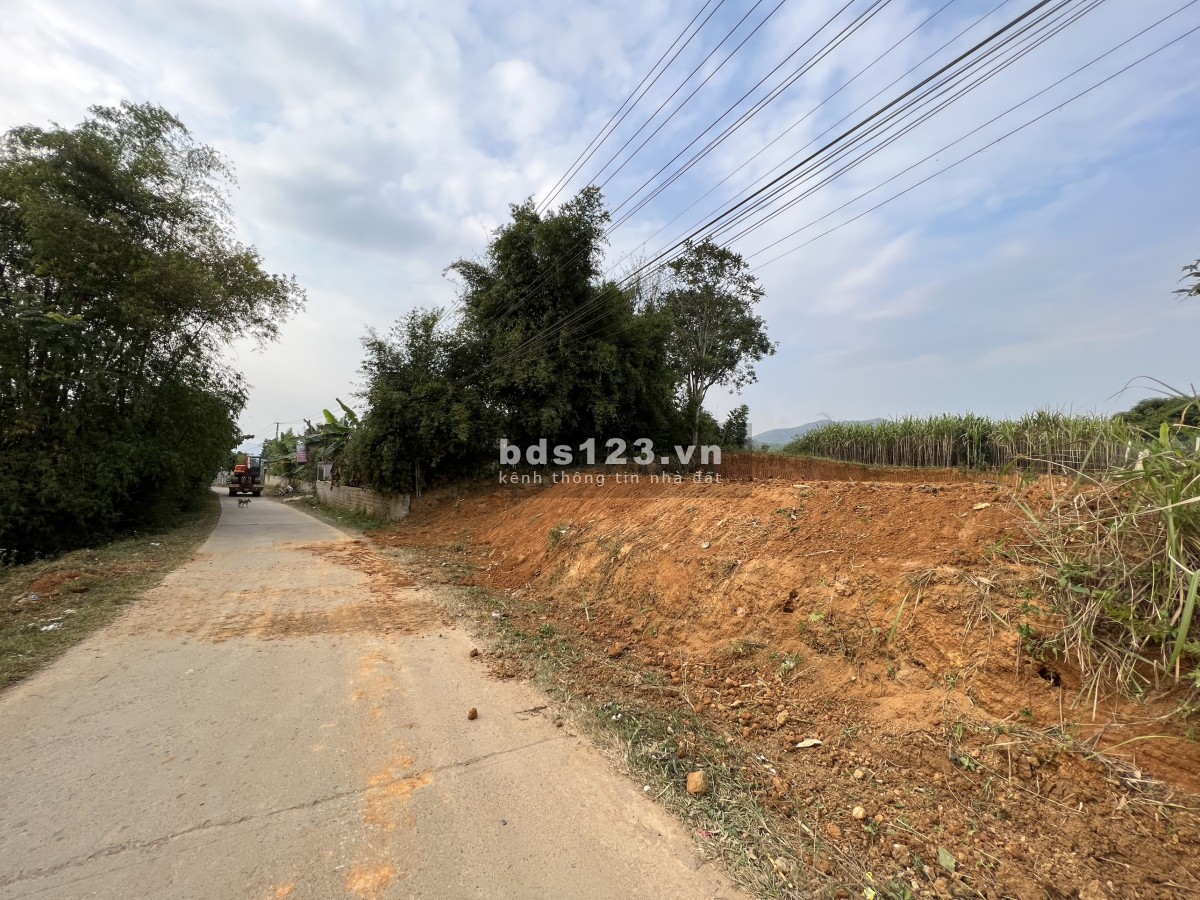 Bán 17m mặt đường liên xã full đất ở giá rẻ tại cao phong hòa bình 0982 876 689