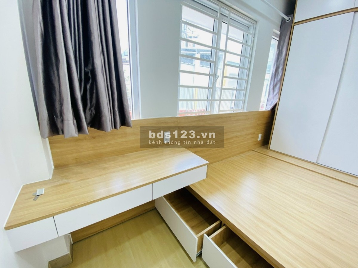 Phòng nội thất cao cấp tại số 214/B14 Nguyễn Trãi