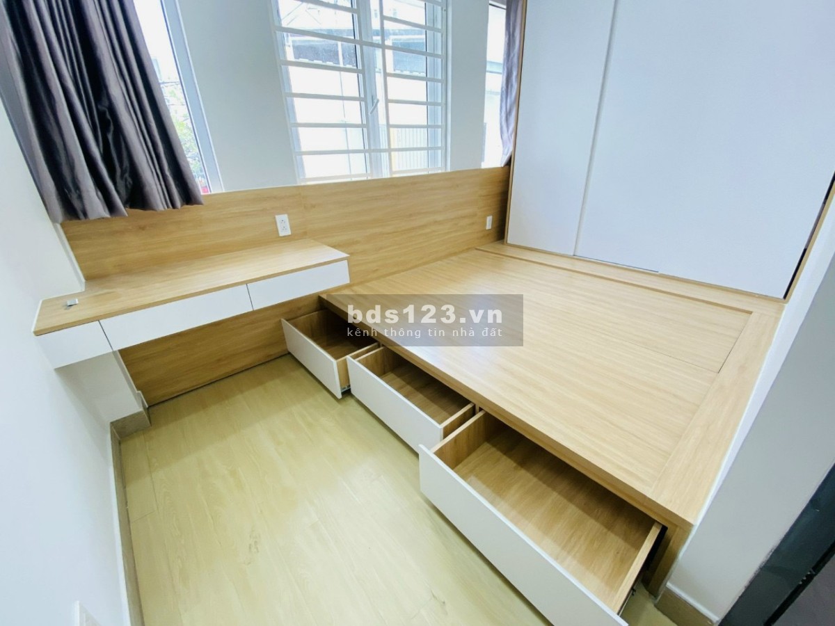 Phòng nội thất cao cấp tại số 214/B14 Nguyễn Trãi