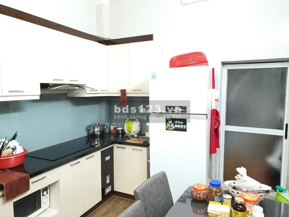 Nhà phố Lạc Trung ấm cúng, an ninh tốt. Bán cho Khách thích ở yên tĩnh 4.6 tỉ