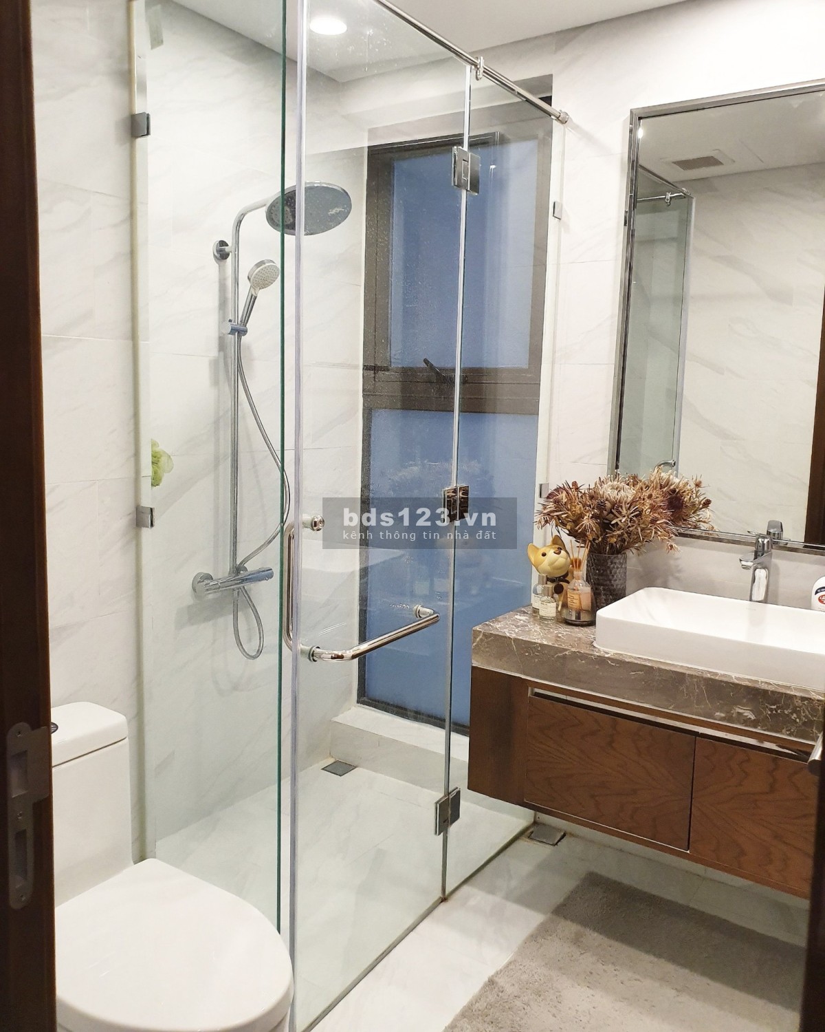 Siêu Rẻ Bán Căn Hộ 2PN View Sông Giá hơn 5 tỉ, Sun Ancora, 3 Lương Yên, HN. LH: 0975.997.166